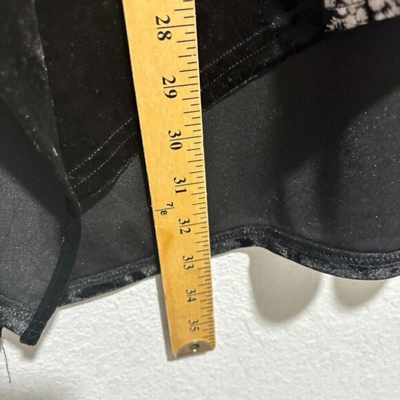 Andree By Unit Womens Velvet Kimono Jacket Small in Black With White Embroidered - Picture 11 of 13